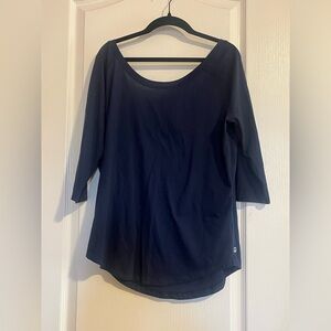Women's Fabletics Navy Blue Scoop Back 3/4 sleeve Yoga Top, size Medium